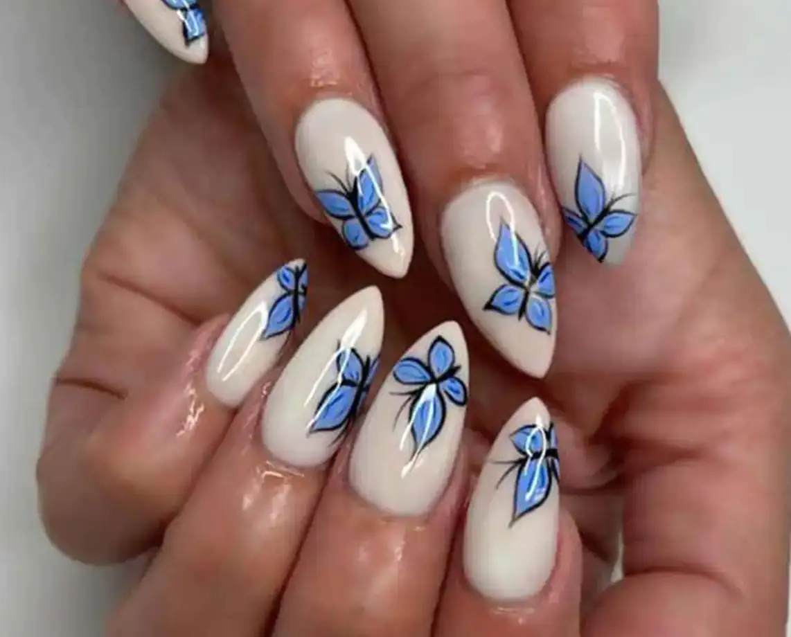 Το νέο trend στην τέχνη νυχιών έχει όνομα: Butterfly Nail Art!